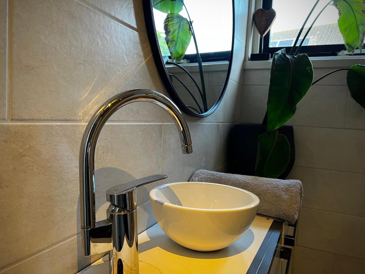 Littleneighbour Apartment Pingjum Екстериор снимка